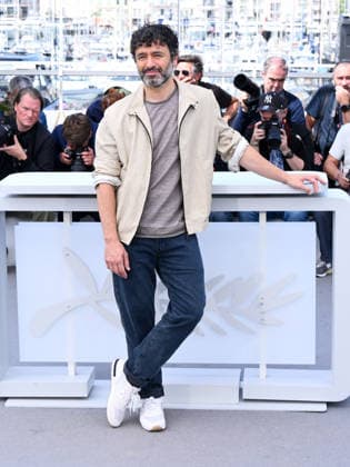 IPA84780680 - Cannes, 79th Cannes Film Festival 2026, Day 6. Photocall of the film EL SER QUERIDO (THE BELOVED). Rodrigo Sorogoyen is pictured.  Copyright: xAlbertoxTerenghix xPoolxPhotoxEventsx07x 84780680
