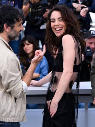 IPA84780834 - Cannes, 79th Cannes Film Festival 2026, Day 6. Photocall of the film EL SER QUERIDO (THE BELOVED). Pictured. Victoria Luengo, Rodrigo Sorogoyen  Copyright: xAlbertoxTerenghix xPoolxPhotoxEventsx07x 84780834