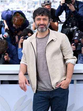 IPA84780716 - Cannes, 79th Cannes Film Festival 2026, Day 6. Photocall of the film EL SER QUERIDO (THE BELOVED). Rodrigo Sorogoyen is pictured.  Copyright: xAlbertoxTerenghix xPoolxPhotoxEventsx07x 84780716