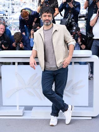 IPA84780690 - Cannes, 79th Cannes Film Festival 2026, Day 6. Photocall of the film EL SER QUERIDO (THE BELOVED). Rodrigo Sorogoyen is pictured.  Copyright: xAlbertoxTerenghix xPoolxPhotoxEventsx07x 84780690
