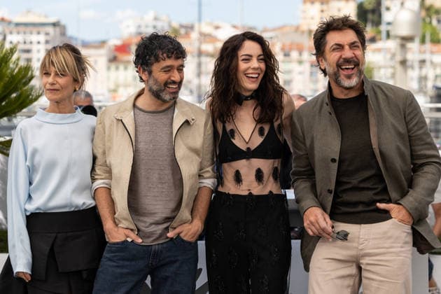 Marina Foïs, Rodrigo Sorogoyen, Vicky Victoria Luengo and Javier Bardem at the photocall of El Ser Querido The Beloved at the 79th International Film Festival in Cannes, France on May 17, 2026 Jacovides Moreau Bestimage El Ser Querido The Beloved photocall at the 79th annual Cannes Film Festival at Palais des Festivals on May 17, 2026 in Cannes, France Cannes France  Copyright: xJACOVIDES-MOREAUx xBESTIMAGExJACOVIDES-MOREAUx xBESTIMAGEx