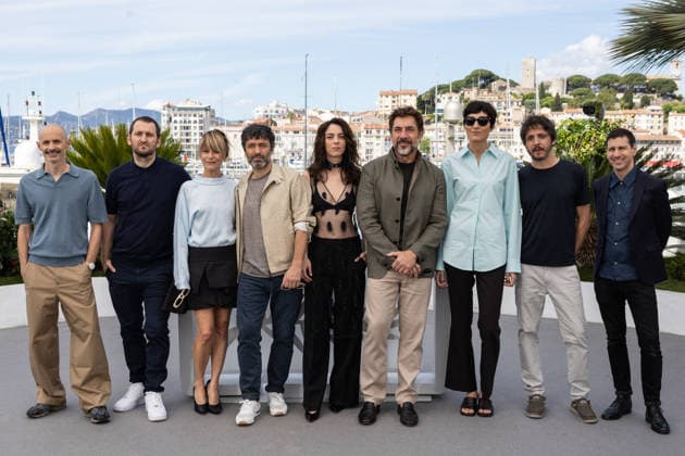 Nacho Lavilla, Raúl Arévalo, Marina Foïs, Rodrigo Sorogoyen, Vicky Victoria Luengo, Javier Bardem, Isabel Pena, Eduardo Villaneuva and Guillermo Farré at the El Ser Querido The Beloved photocall at the 79th annual Cannes Film Festival, France, May 17, 2026 Jacovides Moreau Bestimage El Ser Querido The Beloved photocall at the 79th annual Cannes Film Festival at Palais des Festivals on May 17, 2026 in Cannes, France Cannes France Copyright: xJACOVIDES-MOREAUx xBESTIMAGExJACOVIDES-MOREAUx xBESTIMAGEx