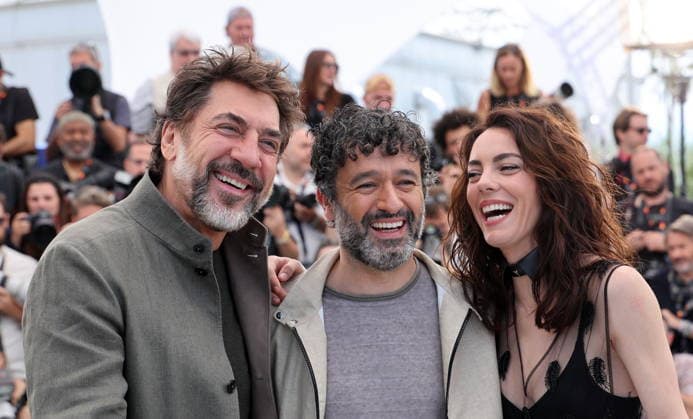 Javier Bardem Rodrigo Sorogoyen and Vicky Victoria Luengo at the El Ser Querido The Beloved photocall at the 79th annual Cannes Film Festival at Palais des Festivals on May 17, 2026 in Cannes, France Jacovides Moreau Bestimage El Ser Querido The Beloved photocall at the 79th annual Cannes Film Festival at Palais des Festivals on May 17, 2026 in Cannes, France Cannes France  Copyright: xJACOVIDES-MOREAUx xBESTIMAGExJACOVIDES-MOREAUx xBESTIMAGEx