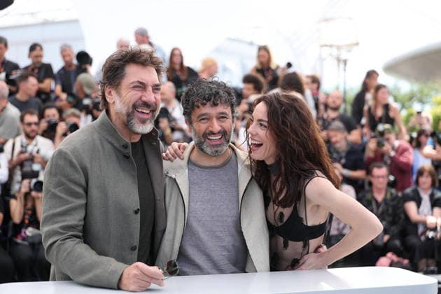 Javier Bardem Rodrigo Sorogoyen and Vicky Victoria Luengo at the El Ser Querido The Beloved photocall at the 79th annual Cannes Film Festival at Palais des Festivals on May 17, 2026 in Cannes, France Jacovides Moreau Bestimage El Ser Querido The Beloved photocall at the 79th annual Cannes Film Festival at Palais des Festivals on May 17, 2026 in Cannes, France Cannes France  Copyright: xJACOVIDES-MOREAUx xBESTIMAGExJACOVIDES-MOREAUx xBESTIMAGEx