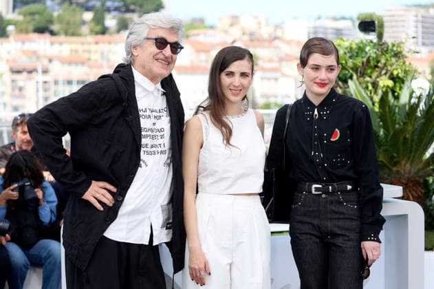 Wim Wenders, Katharina Rivilis and Naomi Cosma at the photocall for the feature film I™ll Be Gone in June at the Festival de Cannes 2026 79 Cannes International Film Festival at the Palais des Festivals Cannes, 17 05 2026 Foto:xD.xBedrosianx xFuturexImagex gone_6506