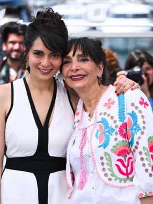 IPA84783153 - Cannes, 79th Cannes Film Festival 2026, day 6 - photocall d Rehearsals For A Revolution (Viendra La RÃ volution) Pictured: Manijeh Hekmat and Pegah Ahangarani  Copyright: xAlbertoxTerenghix xPoolxPhotoxEventsx07x 84783153