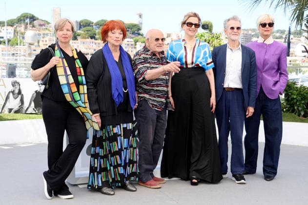 Jenny Erpenbeck, Regina Ziegler, Volker Schlöndorff, Martina Gedeck, Ulrich Matthes and Susanne Wolff at the photocall for the film Heimsuchung Visitation at the Festival de Cannes 2026 79 Cannes International Film Festival at the Palais des Festivals Cannes, 17 05 2026 Foto:xD.xBedrosianx xFuturexImagex heimsuchung_6503