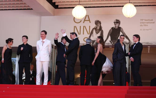 May 17, 2026, Cannes, Cote D azur, France: Cast of whom LAETITIA PANSANEL, FELIX LEFEBVRE, LARS EIDINGER, director LASZLO NEMES, GILLES LELLOUCHE, PATRICK MCDONNELL, LOUISE BOURGOIN, HORTENSE DE GROMARD, OLIVIER DEMANGEL and guest on the red carpet for the screening of MOULIN at the 79th Annual Cannes Film Festival at Palais des Festivals in Cannes, France Cannes France  - ZUMAc179 20260517_zep_c179_048 Copyright: xMickaelxChavetx