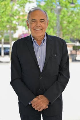 Cannes AMI Paris Lunch Alberto Barbera attending the AMI Paris Lunch at Fred L Ecailler during 79th Cannes Film Festival in Cannes, France on May 17, 2026. Photo by Julien Reynaud APS-Medias ABACAPRESS.COM Cannes France  Copyright: xReynaudxJulien APS-Medias ABACAx