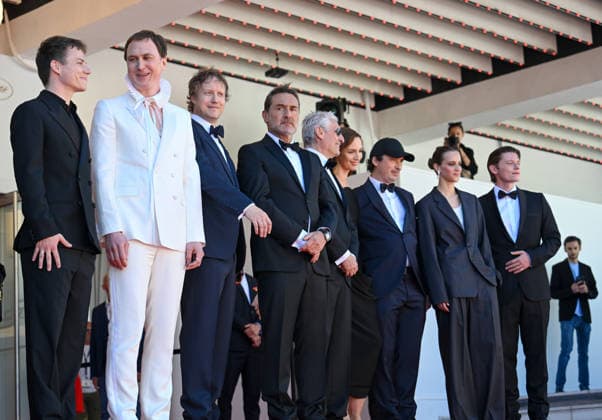 79th International Cannes Film Festival Montée des marches du film Moulin 79th International Cannes Film Festival Red Carpet for Moulin 456250 2026 05 17 Goldman, Alain Lellouche, Gilles Pansanel, Laetitia Lefebvre, Felix Eidinger, Lars Nemes, Laszlo Bourgoin, Louise de Gromard, Hortense Warburton, Patrick Demangel, Olivier Warburton, Max  Copyright: xSergexArnalx xStarfacex STAR_456250_008