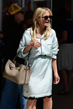 Isabella Ferrari leaving the Hotel Martinez, actress, in Cannes for the 79th edition on Sunday, May 17, 2026 Romain Doucelin Bestimage Agency Cannes France  Copyright: xRomainxDoucelinx xBestimagexRomainxDoucelinx xBestimagex