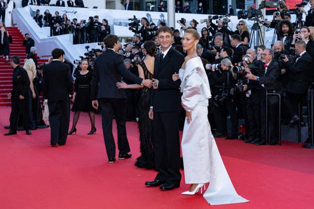 Cannes Garance screening NG Anwar Hadid and Bella Hadid attending the ‘Garance’ Screening and Red Carpet at Palais Des Festivals in Cannes, France on May 17 2026 as part of the 79th Cannes Film Festival. Photo by Nicolas Genin ABACAPRESS.COM Cannes France  Copyright: xGeninxNicolas ABACAx