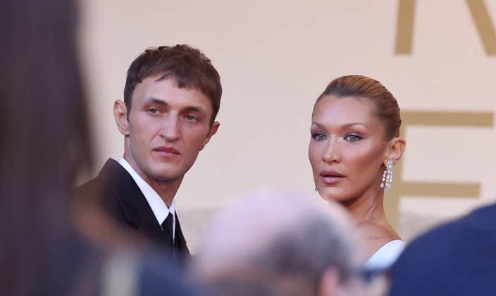 Anwar Hadid et sa soeur Bella Montée des marches du film Garance lors du 79ème Festival International du Film de Cannes, le 17 mai 2026 Jacovides Moreau Bestimage Red carpet for Garance at the 79th Cannes International Film Festival on May 17, 2026 Cannes France  Copyright: xJACOVIDES-MOREAUx xBESTIMAGExJACOVIDES-MOREAUx xBESTIMAGEx