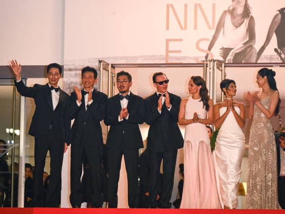 IPA84804025 - Cannes, 79th Cannes Film Festival 2026, Evening 6. Red Carpet film Hope Pictured: Michael Fassbender, Alicia Vikander, Go Soo, Hwang Jeong-min, Na Hong-jin, Taylor Russell and Hoyeon  Copyright: xAlbertoxTerenghix xPoolxPhotoxEventsx07x 84804025