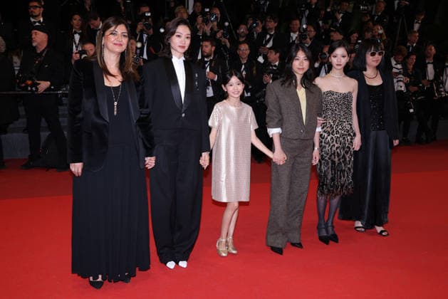 Cannes - Hope Red Carpet JD Wang Yang, Li Gengxi, Jing Zou, a guest, Shen Jiani and Didar Domehri arrive for the screening of the film Hope during the 79th annual Cannes Film Festival at Palais des Festivals on May 17, 2026 in Cannes, France. Photo by Jerome Domine ABACAPRESS.COM Cannes France  Copyright: xDominexJerome ABACAx