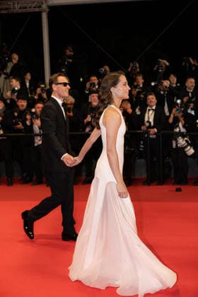 79ème Festival International du Film de Cannes Montée des marches du film Hope 79th International Cannes Film Festival Red Carpet with Hope cast 456273 2026 05 17 Vikander, Alicia Fassbender, Michael  Copyright: xIvankaxVoisinx xStarfacex STAR_456273_010
