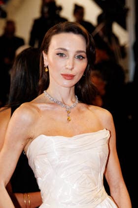 Mary Leest Montée des marches du film Hope lors du 79ème Festival International du Film de Cannes, le 17 mai 2026 Jacovides Moreau Bestimage Red carpet for Hope at the 79th Cannes International Film Festival on May 17, 2026 Cannes France  Copyright: xJACOVIDES-MOREAUx xBESTIMAGExJACOVIDES-MOREAUx xBESTIMAGEx