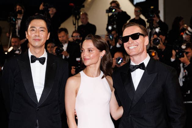 Go Soo, Alicia Vikander, Michael Fassbender Montée des marches du film Hope lors du 79ème Festival International du Film de Cannes, le 17 mai 2026 Jacovides Moreau Bestimage Red carpet for Hope at the 79th Cannes International Film Festival on May 17, 2026 Cannes France  Copyright: xJACOVIDES-MOREAUx xBESTIMAGExJACOVIDES-MOREAUx xBESTIMAGEx