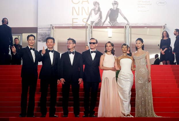 Go Soo, Hwang Jeong min, Na Hong jin, Michael Fassbender, Alicia Vikander, Taylor Russell, Hoyeon Jung Montée des marches du film Hope lors du 79ème Festival International du Film de Cannes, le 17 mai 2026 Jacovides Moreau Bestimage Red carpet for Hope at the 79th Cannes International Film Festival on May 17, 2026 Cannes France  Copyright: xJACOVIDES-MOREAUx xBESTIMAGExJACOVIDES-MOREAUx xBESTIMAGEx