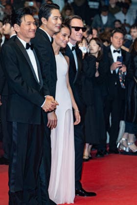 Cannes Hope screening NG Go Soo, Hwang Jeong-min, Na Hong-jin, Michael Fassbender, Alicia Vikander, Taylor Russell and Hoyeon Jung attending the ‘Hope’ Screening and Red Carpet at Palais Des Festivals in Cannes, France on May 17 2026 as part of the 79th Cannes Film Festival. Photo by Nicolas Genin ABACAPRESS.COM Cannes France  Copyright: xGeninxNicolas ABACAx