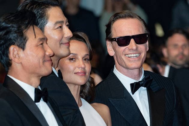 Cannes Hope screening NG Go Soo, Hwang Jeong-min, Na Hong-jin, Michael Fassbender, Alicia Vikander, Taylor Russell and Hoyeon Jung attending the ‘Hope’ Screening and Red Carpet at Palais Des Festivals in Cannes, France on May 17 2026 as part of the 79th Cannes Film Festival. Photo by Nicolas Genin ABACAPRESS.COM Cannes France  Copyright: xGeninxNicolas ABACAx