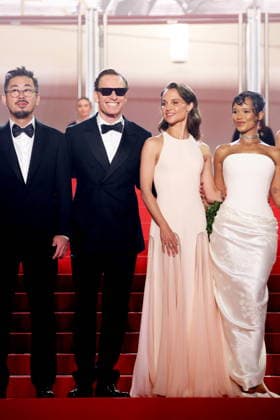 Na Hong jin, Michael Fassbender, Alicia Vikander, Taylor Russell Montée des marches du film Hope lors du 79ème Festival International du Film de Cannes, le 17 mai 2026 Jacovides Moreau Bestimage Red carpet for Hope at the 79th Cannes International Film Festival on May 17, 2026 Cannes France  Copyright: xJACOVIDES-MOREAUx xBESTIMAGExJACOVIDES-MOREAUx xBESTIMAGEx