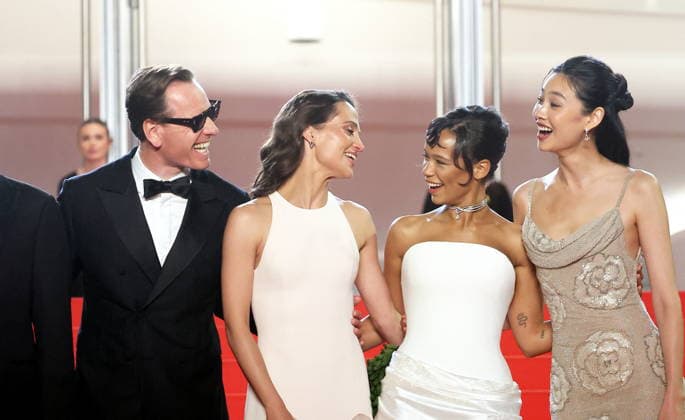 Michael Fassbender, Alicia Vikander, Taylor Russell, Hoyeon Jung Montée des marches du film Hope lors du 79ème Festival International du Film de Cannes, le 17 mai 2026 Jacovides Moreau Bestimage Red carpet for Hope at the 79th Cannes International Film Festival on May 17, 2026 Cannes France  Copyright: xJACOVIDES-MOREAUx xBESTIMAGExJACOVIDES-MOREAUx xBESTIMAGEx