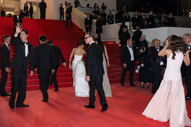 Cannes Hope screening NG Go Soo, Hwang Jeong-min, Na Hong-jin, Michael Fassbender, Alicia Vikander, Taylor Russell and Hoyeon Jung attending the ‘Hope’ Screening and Red Carpet at Palais Des Festivals in Cannes, France on May 17 2026 as part of the 79th Cannes Film Festival. Photo by Nicolas Genin ABACAPRESS.COM Cannes France  Copyright: xGeninxNicolas ABACAx