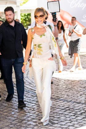 79th Cannes Film Festival People 17 May Martinez Hotel - Cannes, France Bella Hadid 79th Cannes Film Festival People 17 May Martinez Hotel - Cannes, France 17th May 2026 SGPItalia id 134688_069 *Not Exclusive  Copyright: xSGP