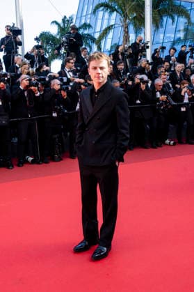 79th Cannes Film Festival Exits after the screening of the movie -Moulin- Palais des Festivals - Cannes, France Felix Lefebvre 79th Cannes Film Festival Exits after the screening of the movie -Moulin- Palais des Festivals - Cannes, France 17th May 2026 SGPItalia id 134688_070 *Not Exclusive  Copyright: xALFONSOxCATALANO SGPITALIAx