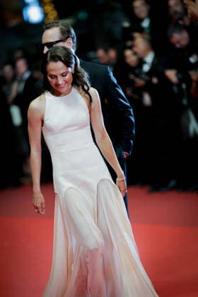 79ème Festival International du Film de Cannes Montée des marches du film Hope 79th International Cannes Film Festival Red Carpet with Hope cast 456279 2026 05 17 Vikander, Alicia Fassbender, Michael  Copyright: xLionelxGuericolas MPPx STAR_456279_011