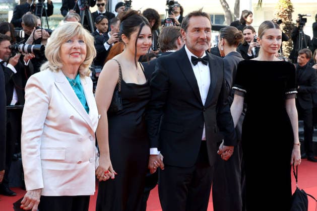 79th Cannes Film Festival Red carpet of the film Moulin Gilles Lellouche with his mother, his daughter and his girlfriend 456275 2026 05 17 Cannes France Guinochet, Alizee Lellouche, Ava  Copyright: xIsabellexVautierx xStarfacex STAR_456275_013