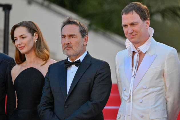 Cannes Moulin Screening JR Louise Bourgoin, Gilles Lellouche, Lars Eidinger attending the screening of the movie Moulin during 79th Cannes Film Festival in Cannes, France on May 17, 2026. Photo by Julien Reynaud APS-Medias ABACAPRESS.COM Cannes France  Copyright: xReynaudxJulien APS-Medias ABACAx
