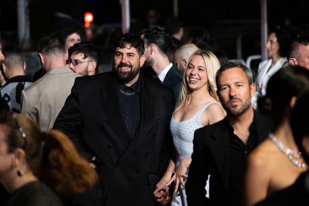 79ème Festival International du Film de Cannes Montée des marches du film Jim Queen 456281 2026 05 18 Cannes France Victor Artus Solaro, Artus Higelin, Kim  Copyright: xIvankaxVoisinx xStarfacex STAR_456281_007