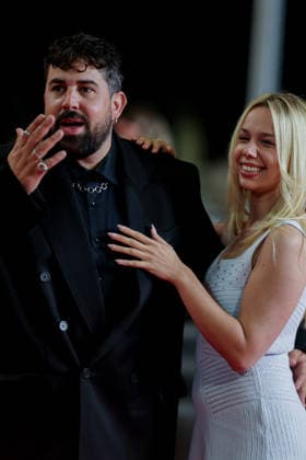 79ème Festival International du Film de Cannes Montée des marches du film Jim Queen 456282 2026 05 17 France Victor Artus Solaro, Artus Higelin, Kim  Copyright: xStarfacex STAR_456282_022
