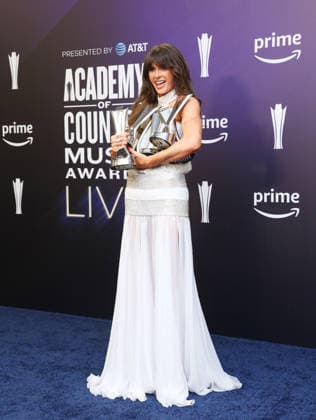 Ella Langley poses in the winner s walk at the the 61st Academy of Country Music Awards at the MGM Grand Garden Arena in Las Vegas, Nevada on Sunday, May 17, 2026.  LAV20260517620 JAMESxATOA