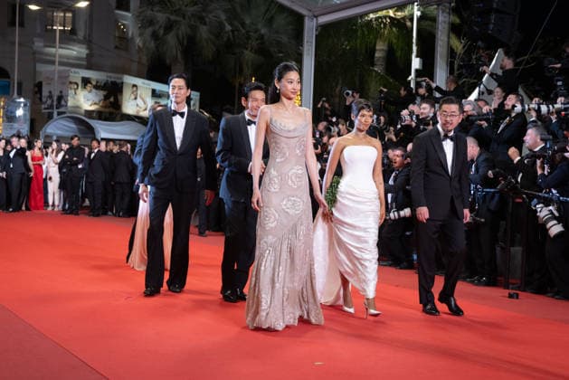 Hope Screening - The 79th Annual Cannes Film Festival Michael Fassbender, Alicia Vikander, Go Soo, Hwang Jeong-min, Na Hong-jin, Taylor Russell and Hoyeon attend the Hope screening during the 79th annual Cannes Film Festival at Palais des Festivals on May 17, 2026 in Cannes, France.  Copyright: xKazukoxWakayamax