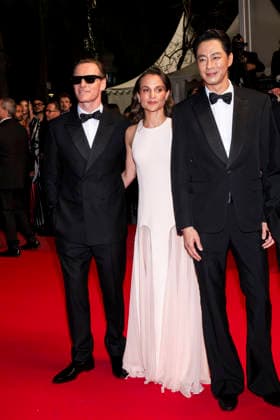 79th Cannes Film Festival Red carpet of the movie -Hope- Palais des Festivals - Cannes, France Michael Fassbender;Alicia Vikander;Jo In-sung 79th Cannes Film Festival Red carpet of the movie -Hope- Palais des Festivals - Cannes, France 17th May 2026 SGPItalia id 134688_074 *Not Exclusive  Copyright: xALFONSOxCATALANO SGPITALIAx
