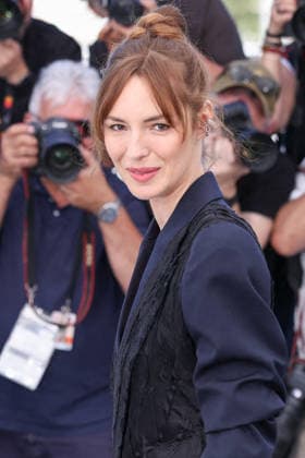 Cannes - Moulin Photocall Louise Bourgouin attending the photocall of Moulin during the 79th Cannes International Film Festival in Cannes, France on May 18, 2026, the film by Hungarian director Laszlo Nemes selected in the Official Competition with screenwriter Olivier Demangel and produced by Alain Goldman. Photo by ABACAPRESS.COM Cannes France  Copyright: xDominexJerome ABACAx