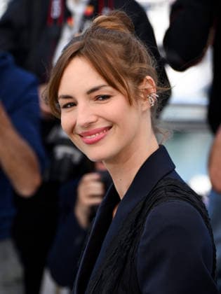 IPA84819902 - Cannes, 79th Cannes Film Festival 2026, day 7. Photocall of Moulin In the photo: Louise Bourgoin  Copyright: xAlbertoxTerenghix xPoolxPhotoxEventsx07x 84819902