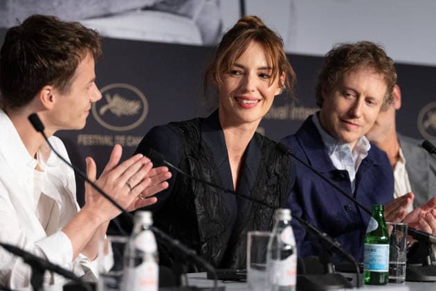 Cannes Moulin Press Conference NG Felix Lefebvre, Louise Bourgoin, Lars Eidinger, Laszlo Nemes and Gilles Lellouche attending the Press Conference for ‘Moulin’ in Cannes at Palais Des Festivals in Cannes, France on May 15 2026 as part of the 79th Cannes Film Festival. Photo by Nicolas Genin ABACAPRESS.COM Cannes France  Copyright: xGeninxNicolas ABACAx