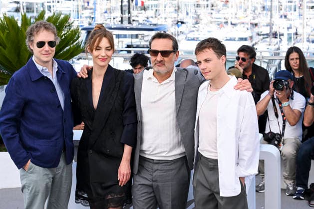 79th Cannes Film Festival Photocall of the movie -Moulin- Cannes, France Laszlo Nemes;Louise Bourgoin;Gilles Lellouche;Felix Lefebvre 79th Cannes Film Festival Photocall of the movie -Moulin- Cannes, France 18th May 2026 SGPItalia id 134688_077 *Not Exclusive  Copyright: xSGPx