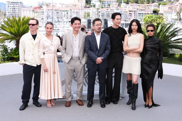 Cannes - Hope Photocall JD Michael Fassbender, Alicia Vikander, Hwang Jung-min, Na Hong-jin, Zo In-sung, Jung Ho-yeon and Taylor Russell attend the photocall of the film Hope during the 79th annual Cannes Film Festival at Palais des Festivals on May 18, 2026 in Cannes, France. Photo by Jerome Domine ABACAPRESS.COM Cannes France  Copyright: xDominexJerome ABACAx