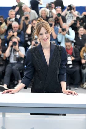 79ème Festival International du Film de Cannes Photocall of the film Moulin 79th International Film Festival of Cannes Photocall of the film Moulin 456301 2026 05 18 Bourgoin, Louise  Copyright: xSergexArnalx xStarfacex STAR_456301_002