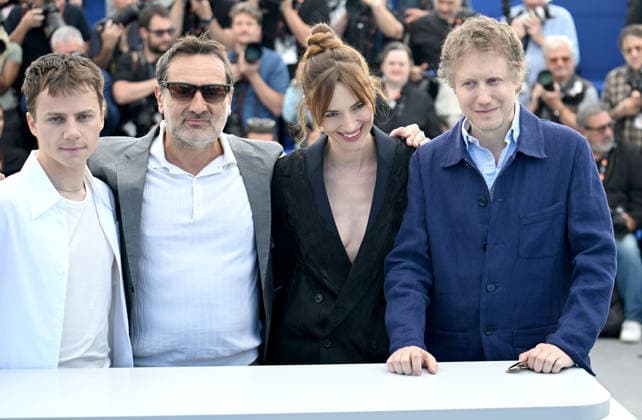 79ème Festival International du Film de Cannes Photocall of the film Moulin 79th International Film Festival of Cannes Photocall of the film Moulin 456301 2026 05 18 Lellouche, Gilles Bourgoin, Louise Lefebvre, Felix Nemes, Laszlo  Copyright: xSergexArnalx xStarfacex STAR_456301_011