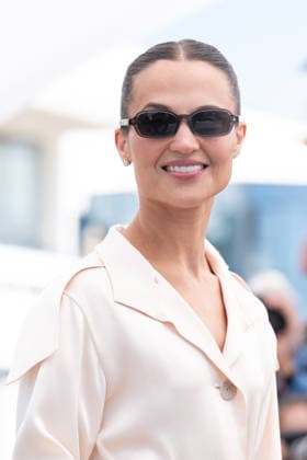 Cannes Hope Photocall LZ Alicia Vikander attends the photocall of Hope during the 79th Cannes International Film Festival in Cannes, France on May 18, 2026, the film selected in the Official Competition. Photo by Laurent Zabulon ABACAPRESS.COM  Copyright: xZabulonxLaurentx