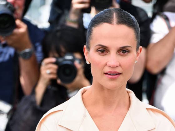 IPA84823700 - Cannes, 79th Cannes Film Festival 2026, day 7. Photocall of HOPE Pictured: Alicia Vikander  Copyright: xAlbertoxTerenghix xPoolxPhotoxEventsx07x 84823700