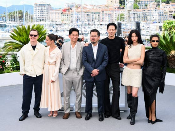 IPA84824576 - Cannes, 79th Cannes Film Festival 2026, day 7. Photocall of HOPE Pictured: Michael Fassbender, Alicia Vikander, Hwang Jung-min, Na Hong-jin, Zo In-sung, Jung Ho-yeon and Taylor Russell  Copyright: xAlbertoxTerenghix xPoolxPhotoxEventsx07x 84824576