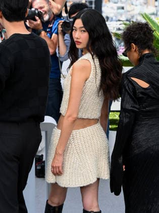 IPA84823926 - Cannes, 79th Cannes Film Festival 2026, day 7. Photocall of HOPE Pictured: Jung Ho-yeon  Copyright: xAlbertoxTerenghix xPoolxPhotoxEventsx07x 84823926