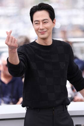 Cannes - Hope Photocall JD Zo In-sung attend the photocall of the film Hope during the 79th annual Cannes Film Festival at Palais des Festivals on May 18, 2026 in Cannes, France. Photo by Jerome Domine ABACAPRESS.COM Cannes France  Copyright: xDominexJerome ABACAx